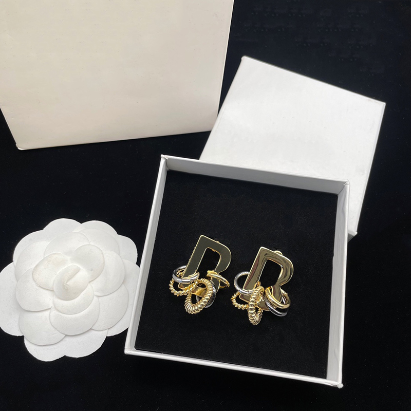 Designer Pendant Earrings Stud For Women Fashion Luxury Gold Letter Earrings Charm Party Womans Wedding Hoop Earring Rings 2302153BF
Designer Pendant Earrings Stud For Women Fashion Luxury Gold Letter Earrings Charm Party Womans Wedding Hoop Earring Rings 2302153BF