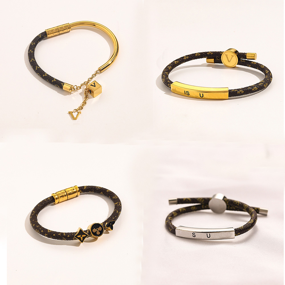 Bangle Designer Designers Bracelets Women Letter Jewelry Faux Leather 18K Gold Plated Stainless steel Bracelet Womens Wedding Gifts Accessories ZG1203
Bangle Designer Designers Bracelets Women Letter Jewelry Faux Leather 18K Gold Plated Stainless steel Bracelet Womens Wedding Gifts Accessories ZG1203