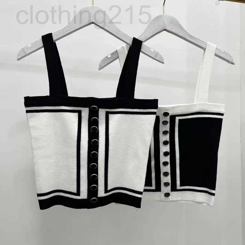 Women' Tanks & Camis Designer Women'sKnited Tank Tops Crop Top Summer With Button Letter Female Solid Elastic knit Slim Sleeveless Workout Vest QFZ7, White
Women' Tanks & Camis Designer Women'sKnited Tank Tops Crop Top Summer With Button Letter Female Solid Elastic knit Slim Sleeveless Workout Vest QFZ7, White