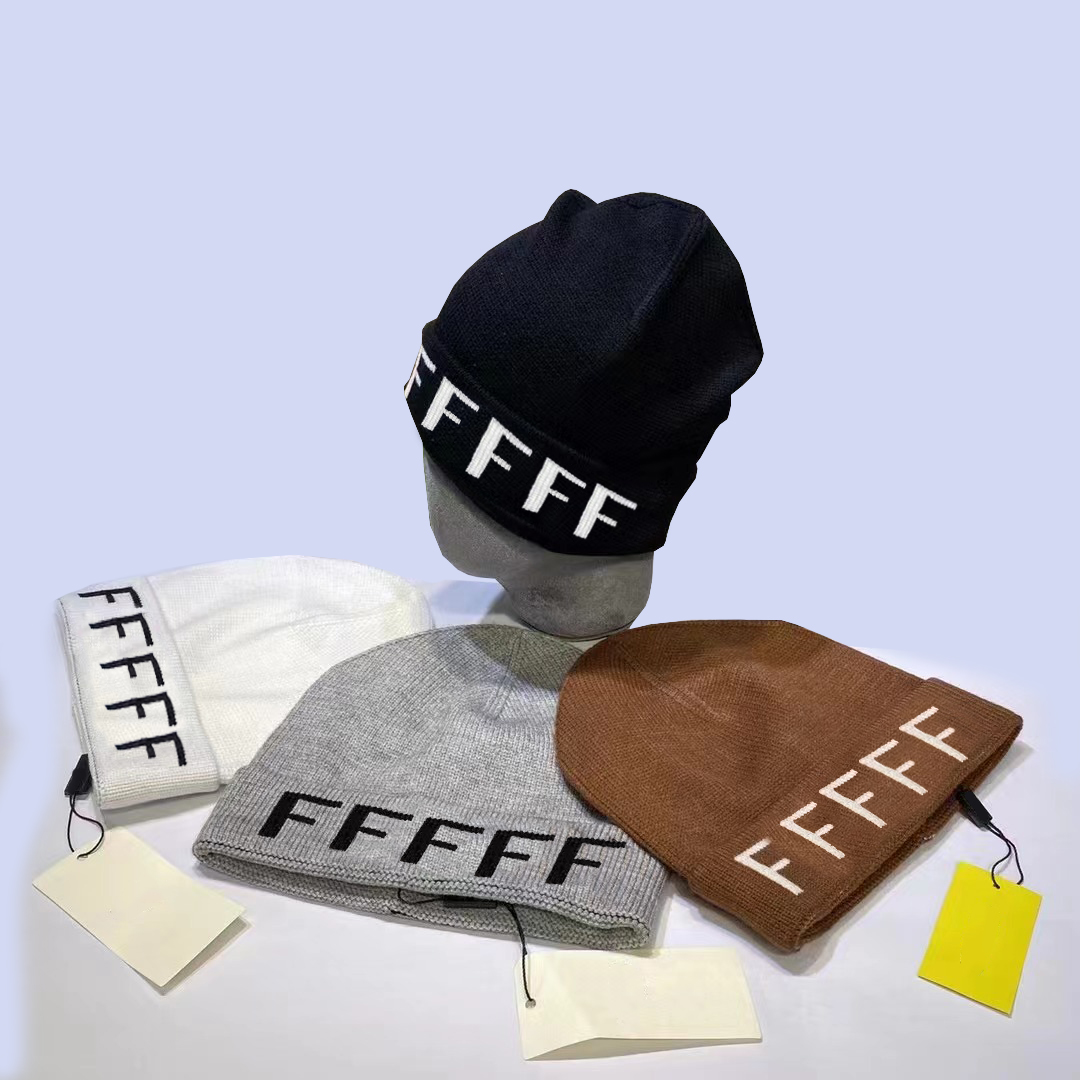 2023 New designer luxury beancap warm knitted cap ear protection casual temperament cold cap ski cap European tide multiple color options are very good