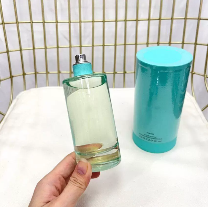 Women Perfume Men Perfumes Fragrances Spray 90ml EDP Love For Her floral note Him Citrus Aromatic
Women Perfume Men Perfumes Fragrances Spray 90ml EDP Love For Her floral note Him Citrus Aromatic