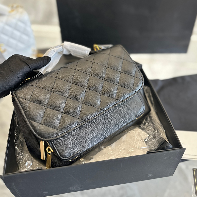 Womens Luxury Business Affinity Bags Caviar Leather Calfskin Top Handle Totes Messenger Purse For Elegant and Feminine Designer 17 Collection Handbags 26CM
