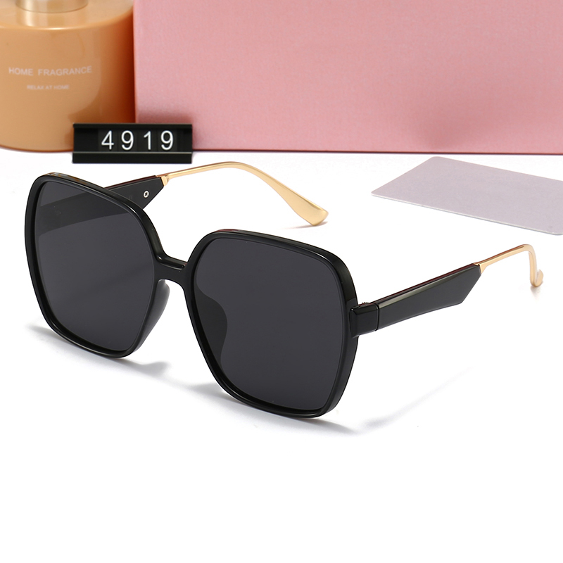 New Luxury Polarized Sunglasses Designer Sunglasses Womens Men Luxury Sun Glasses Traveling Sunproof Adumbral Beach Sunglass with Box
New Luxury Polarized Sunglasses Designer Sunglasses Womens Men Luxury Sun Glasses Traveling Sunproof Adumbral Beach Sunglass with Box