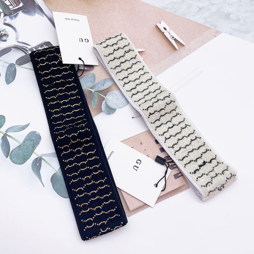 Luxury Designer Headbands Womens Solid Color Black White Red Brand Letter Hairband Fashion Womens Summer Sport Wide Edge Headwraps For Hat Accessories Gifts
Luxury Designer Headbands Womens Solid Color Black White Red Brand Letter Hairband Fashion Womens Summer Sport Wide Edge Headwraps For Hat Accessories Gifts