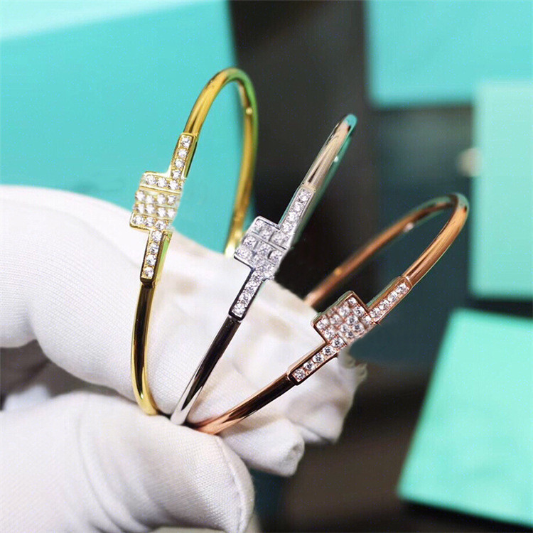 Adjustable Diamond Bangle Bracelets For Women Love River Titanium Steel Bracelets Supply
Adjustable Diamond Bangle Bracelets For Women Love River Titanium Steel Bracelets Supply