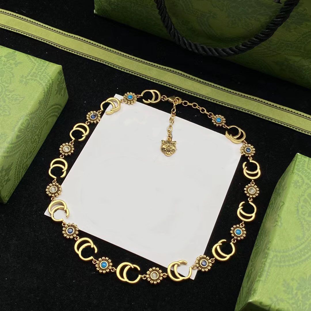 Gold silver and gemstone sunflower chains necklace. Fashion brand luxury necklace designer for women. Personality designer jewelry wedding party With box
Gold silver and gemstone sunflower chains necklace. Fashion brand luxury necklace designer for women. Personality designer jewelry wedding party With box
