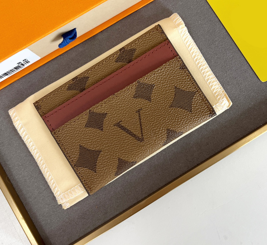 Fashion designer card holder luxury wallet ladies purse Highs quality flower letter coin purses men women wallets plaid with Original box dust bag #170l, 62170#black cross pattern
Fashion designer card holder luxury wallet ladies purse Highs quality flower letter coin purses men women wallets plaid with Original box dust bag #170l, 62170#black cross pattern