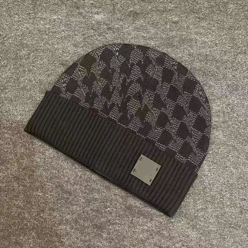 NEW 2023 Fashion designer men winter beanie high-quality unisex knitted cotton warm hat classical sports skull caps ladies casual outdoor stripe cap
NEW 2023 Fashion designer men winter beanie high-quality unisex knitted cotton warm hat classical sports skull caps ladies casual outdoor stripe cap