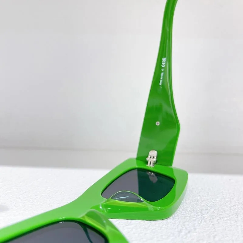 Designer sunglasses Man italian for woman eyewear frames Fashion Luxury Designer Real Beach Goggle Retro Full Frame Protection logo Sun glasses OPR 13ZS glasse
Designer sunglasses Man italian for woman eyewear frames Fashion Luxury Designer Real Beach Goggle Retro Full Frame Protection logo Sun glasses OPR 13ZS glasse