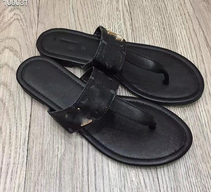 683 Classic Designer brand Ladies Flat Slippers Premium Women Sandals Casual Handmade Summer Sandal Fashion Shoes Sizes 36-42
683 Classic Designer brand Ladies Flat Slippers Premium Women Sandals Casual Handmade Summer Sandal Fashion Shoes Sizes 36-42
