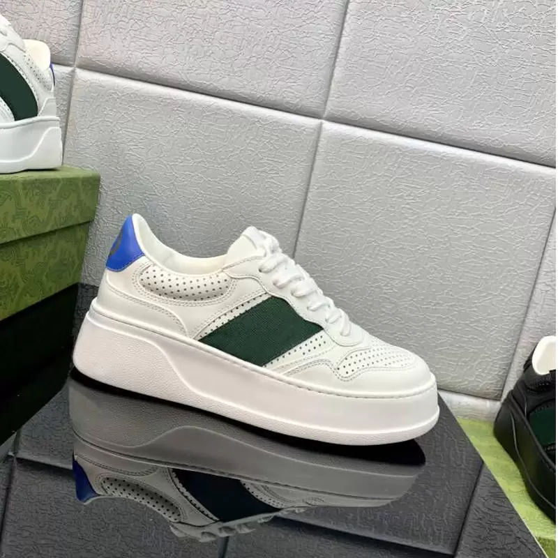 Men Casual Basketball shoes fashion lady lace-up designer sneaker leather white women gym Thick bottom Trainers platform womens sneakers Large size 35-42 with box, All white + letters
Men Casual Basketball shoes fashion lady lace-up designer sneaker leather white women gym Thick bottom Trainers platform womens sneakers Large size 35-42 with box, All white + letters