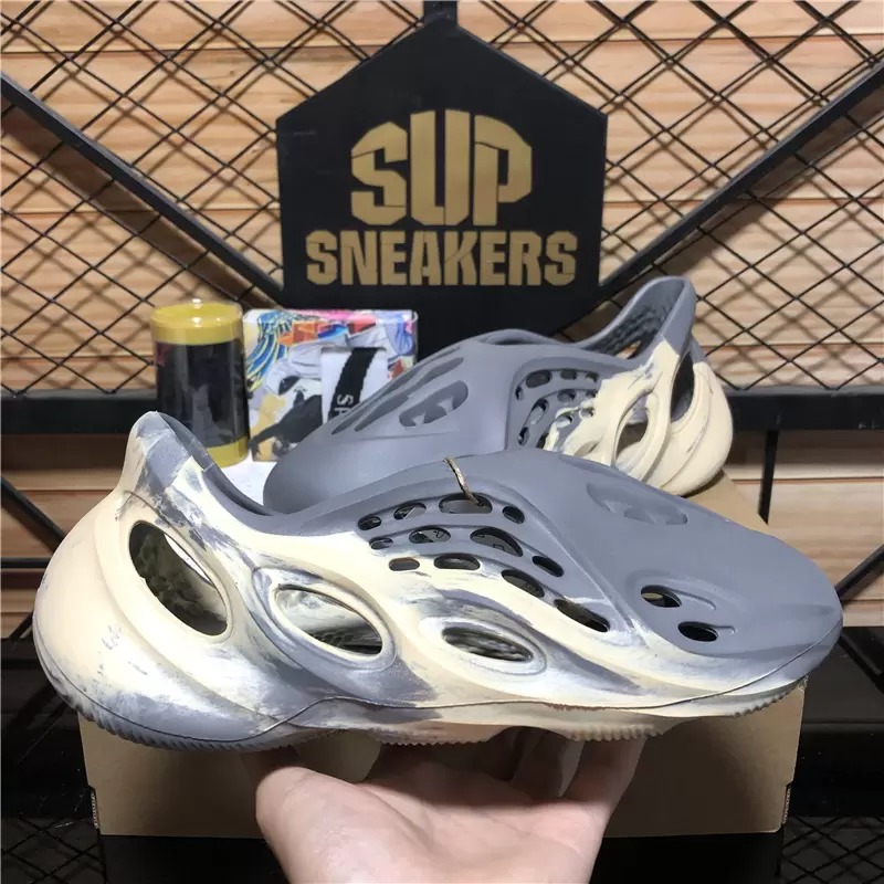 Wholesale Designer Slippers Men Woman slider Vermillion Mineral Blue Onyx Pure Sandals Slide Slipper Foam Ochre RUNR Bone Resin Clog Desert Ararat runr slides shoe, 2# mx cream clay
Wholesale Designer Slippers Men Woman slider Vermillion Mineral Blue Onyx Pure Sandals Slide Slipper Foam Ochre RUNR Bone Resin Clog Desert Ararat runr slides shoe, 2# mx cream clay