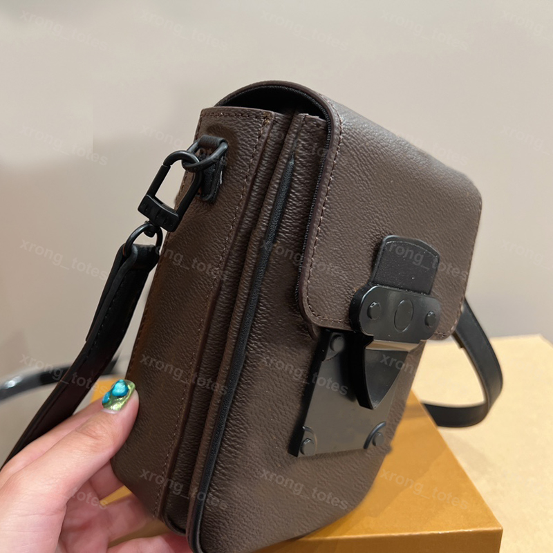 Mini Crossbody Bag Lock Vertical Wallet Mens Card Holder Shoulder Bags Designer Luxurys Clutch Phone Bags For Women Handbags Box, Slock
Mini Crossbody Bag Lock Vertical Wallet Mens Card Holder Shoulder Bags Designer Luxurys Clutch Phone Bags For Women Handbags Box, Slock