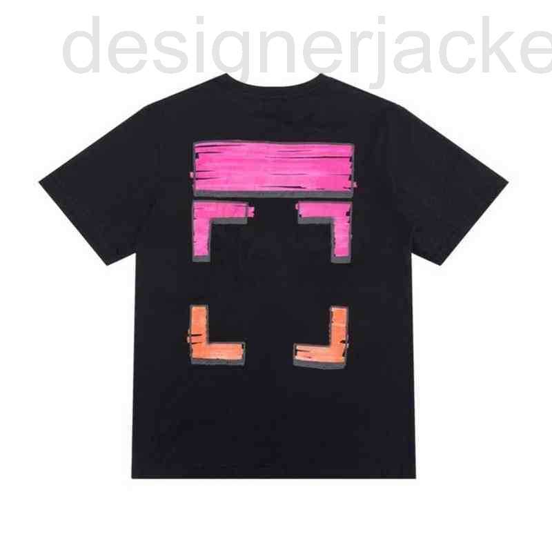 Men's T-Shirts Designer Mens Fashion Classic t Shirts Brand Cotton Luxury Short Sleeves Tees Back Adhesive Strip Arrow T-shirts Women Black Tops 3BHP
Men's T-Shirts Designer Mens Fashion Classic t Shirts Brand Cotton Luxury Short Sleeves Tees Back Adhesive Strip Arrow T-shirts Women Black Tops 3BHP