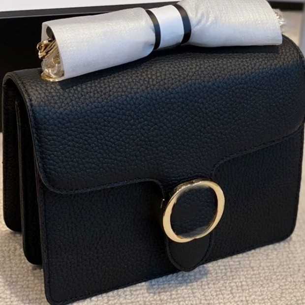 Brand Designer bags Handbag Shoulder Crossbody Bag Tote Accordion One-shoulder Diagonal Small Square the Latest General Trend of High Beauty Factory Direct Sale, Red
Brand Designer bags Handbag Shoulder Crossbody Bag Tote Accordion One-shoulder Diagonal Small Square the Latest General Trend of High Beauty Factory Direct Sale, Red