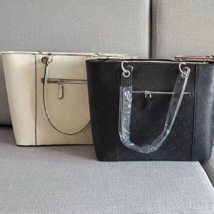 Designer Luxury Gue ss Bags For Womens Handbags Crossbody Purses Guessity Large Capacity Versatile Totes Multicolour Fashion Lnclined Shoulder Black Wallet TUYK
Designer Luxury Gue ss Bags For Womens Handbags Crossbody Purses Guessity Large Capacity Versatile Totes Multicolour Fashion Lnclined Shoulder Black Wallet TUYK