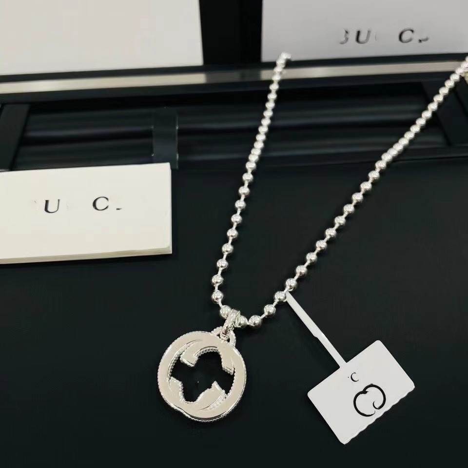 2022 christmas limited edition clover designer pendant necklaces for women retro vintage silver 4 leaf light blue diamond brand luxury necklace jewelry
2022 christmas limited edition clover designer pendant necklaces for women retro vintage silver 4 leaf light blue diamond brand luxury necklace jewelry