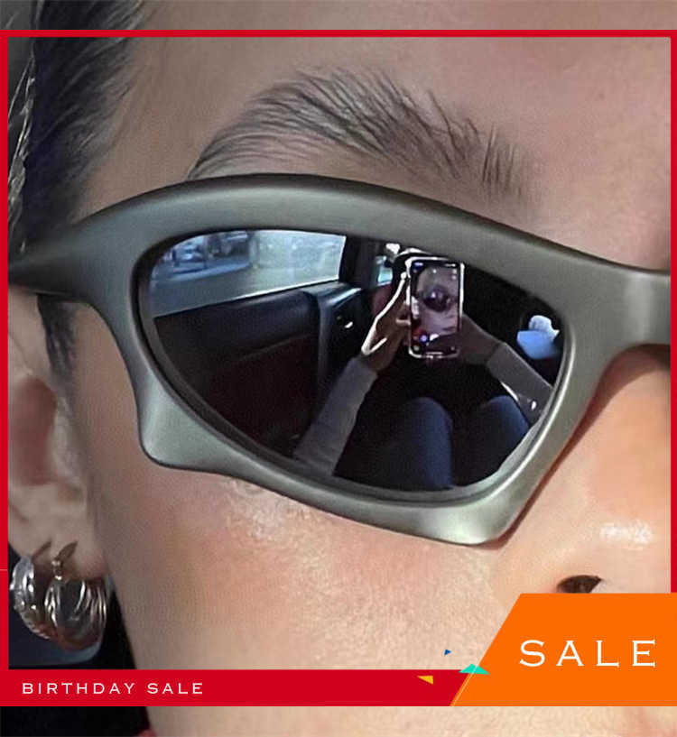 Luxury Brand Sunglasses uv400 high quality the New B's Personalized Bat Bieber's Same Online Red Men's and Women's Hip-hop Bb0239s shades fashion
Luxury Brand Sunglasses uv400 high quality the New B's Personalized Bat Bieber's Same Online Red Men's and Women's Hip-hop Bb0239s shades fashion