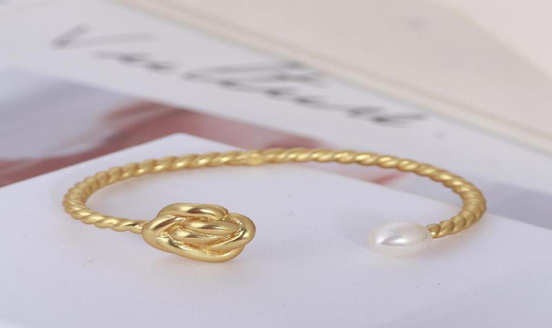 European And American Jewelry Matte Spiral Pattern Natural Pearl Open Bracelet Female Bangle8566767
European And American Jewelry Matte Spiral Pattern Natural Pearl Open Bracelet Female Bangle8566767