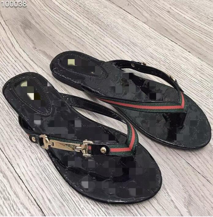 brand Designer Slippers beach Scuffs Classic Flat woman men Summer lady Cartoon Big Head Slippers Hotel Bath fashion women shoes 6789
brand Designer Slippers beach Scuffs Classic Flat woman men Summer lady Cartoon Big Head Slippers Hotel Bath fashion women shoes 6789