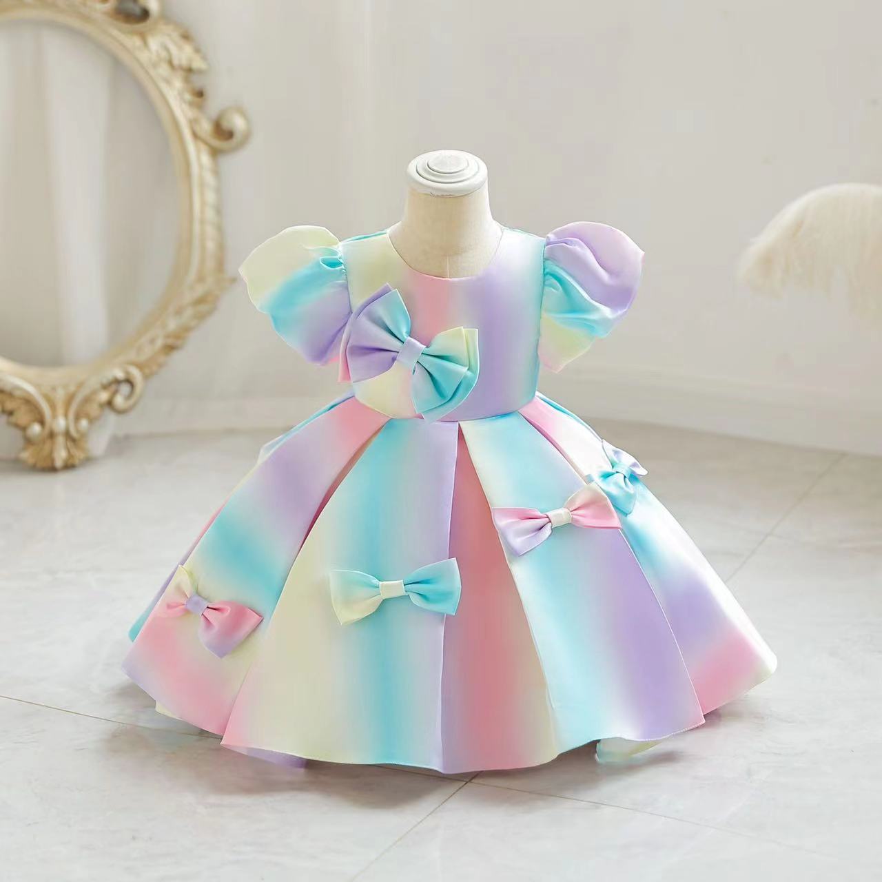 2023 Luxurious Cute Spaghetti Handmade Flower Girls Dresses Bow Belt Bead Princess Kids Floor Length Bridesmaid Dress Girl Pageant Ball Gown baby birt