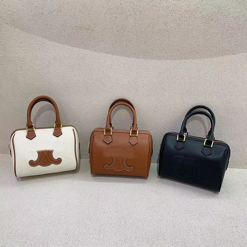 Fashion luxuries designer bag leather pillow bag triomphe arch armpit handbag mini tote bag classic vintage playful lovely women's shoulder cross body bags, White
Fashion luxuries designer bag leather pillow bag triomphe arch armpit handbag mini tote bag classic vintage playful lovely women's shoulder cross body bags, White