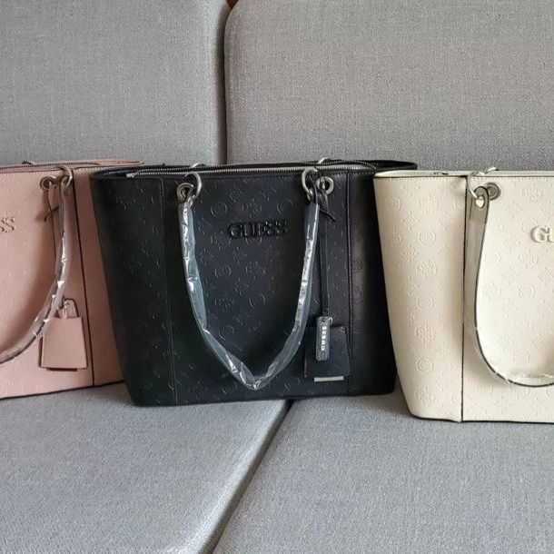 Designer Luxury Gue ss Bags For Womens Handbags Crossbody Purses Guessity Large Capacity Versatile Totes Multicolour Fashion Lnclined Shoulder Black Wallet IF9Y
Designer Luxury Gue ss Bags For Womens Handbags Crossbody Purses Guessity Large Capacity Versatile Totes Multicolour Fashion Lnclined Shoulder Black Wallet IF9Y