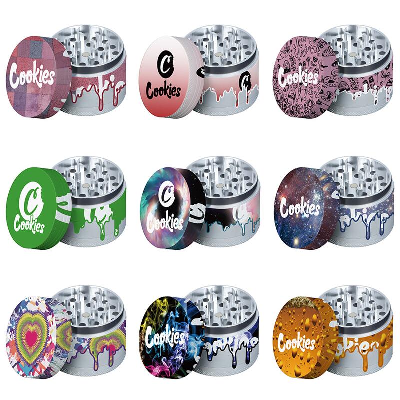 Cookies Pattern Aluminum Alloy Four-layer Smoke Dia 50mm Herb Grinder Pipe Accessories & Customized Logo Colorful Grinders Factory price
Cookies Pattern Aluminum Alloy Four-layer Smoke Dia 50mm Herb Grinder Pipe Accessories & Customized Logo Colorful Grinders Factory price