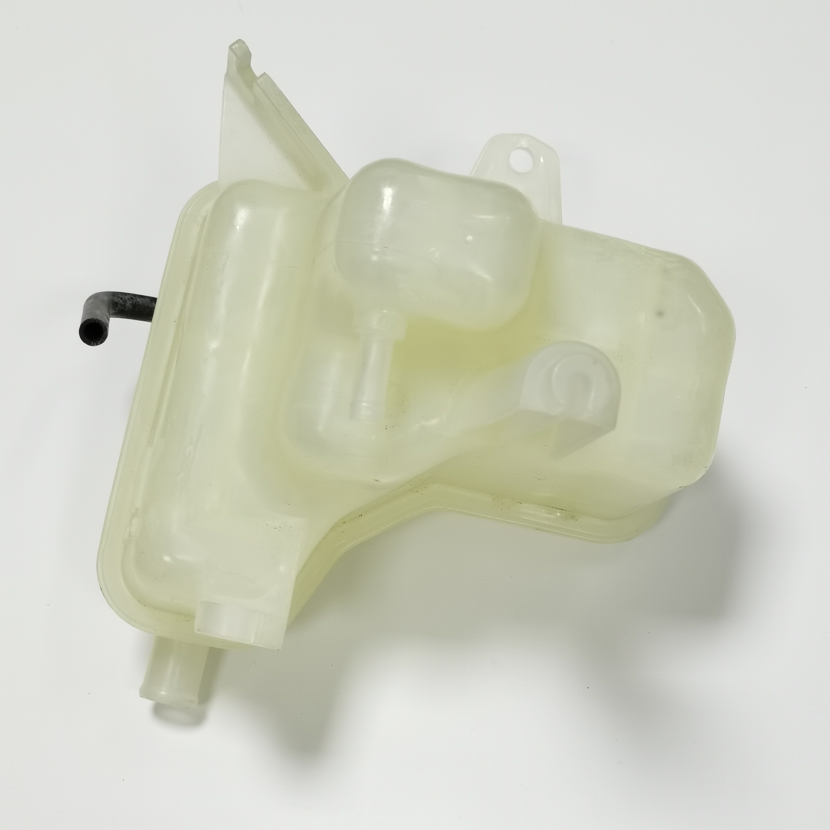 Cooling system sub-radiator water tank for Mazda tribute 2000-2004 Ford Escape 02-04 haima S3 S7 YF09-15-350 SA11-15-350M1 reservoir bottle