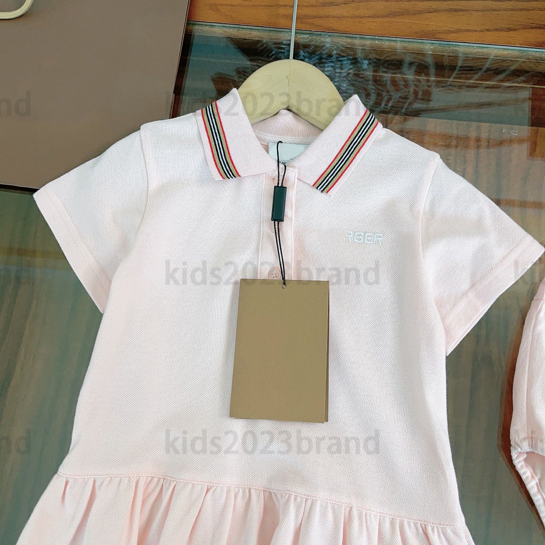 2023 summer deisgner dress Polo skirt with underwear two-piece set girls pleated skirt cotton sports dresses short sleeve skirts high end pricesses dress 90-150cm, 8#
2023 summer deisgner dress Polo skirt with underwear two-piece set girls pleated skirt cotton sports dresses short sleeve skirts high end pricesses dress 90-150cm, 8#