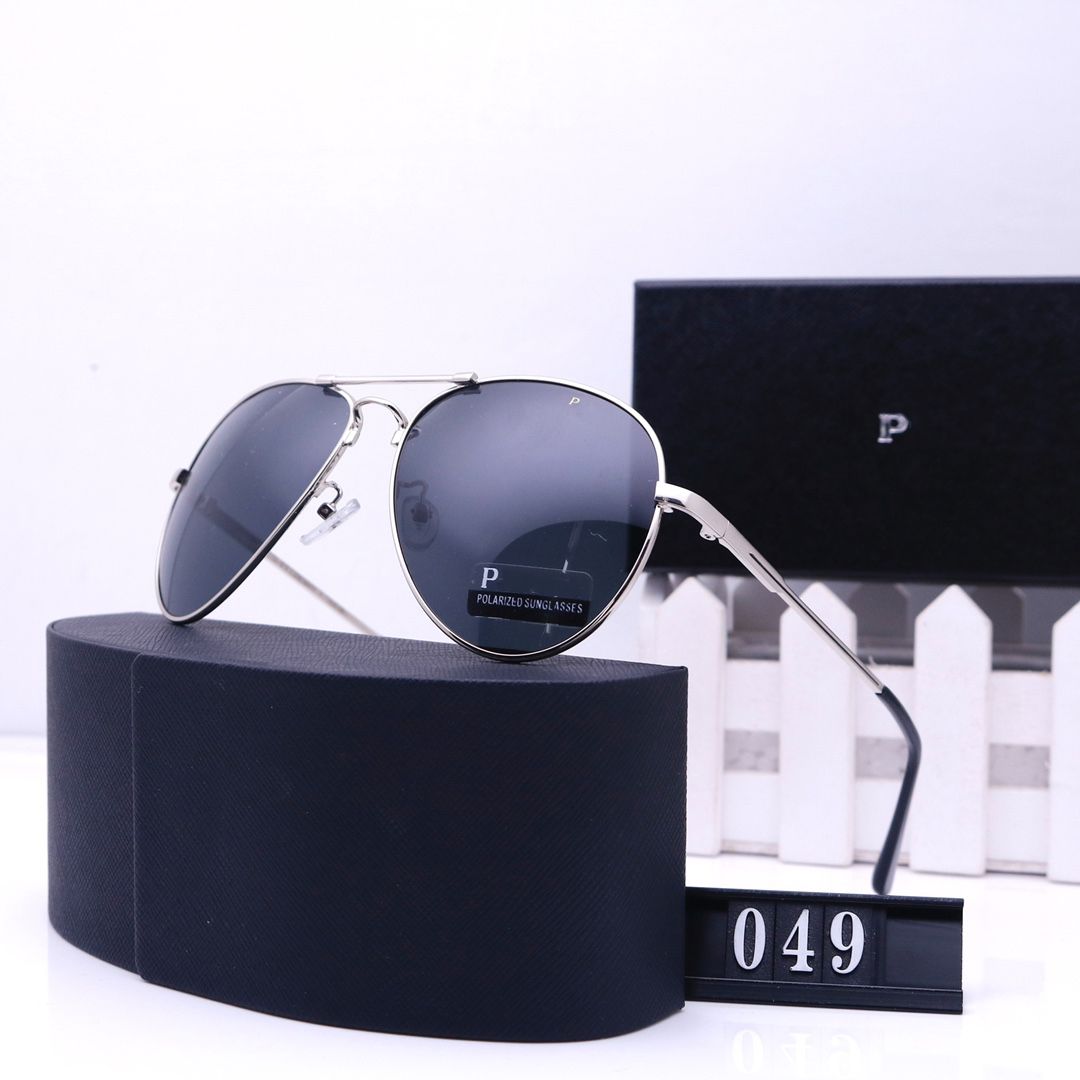 Designer sunglasses fashion Luxury aviator sunglasses women men frog Tide Cool glasses Beach shading UV protection polarized glasses gift with box very nice
Designer sunglasses fashion Luxury aviator sunglasses women men frog Tide Cool glasses Beach shading UV protection polarized glasses gift with box very nice
