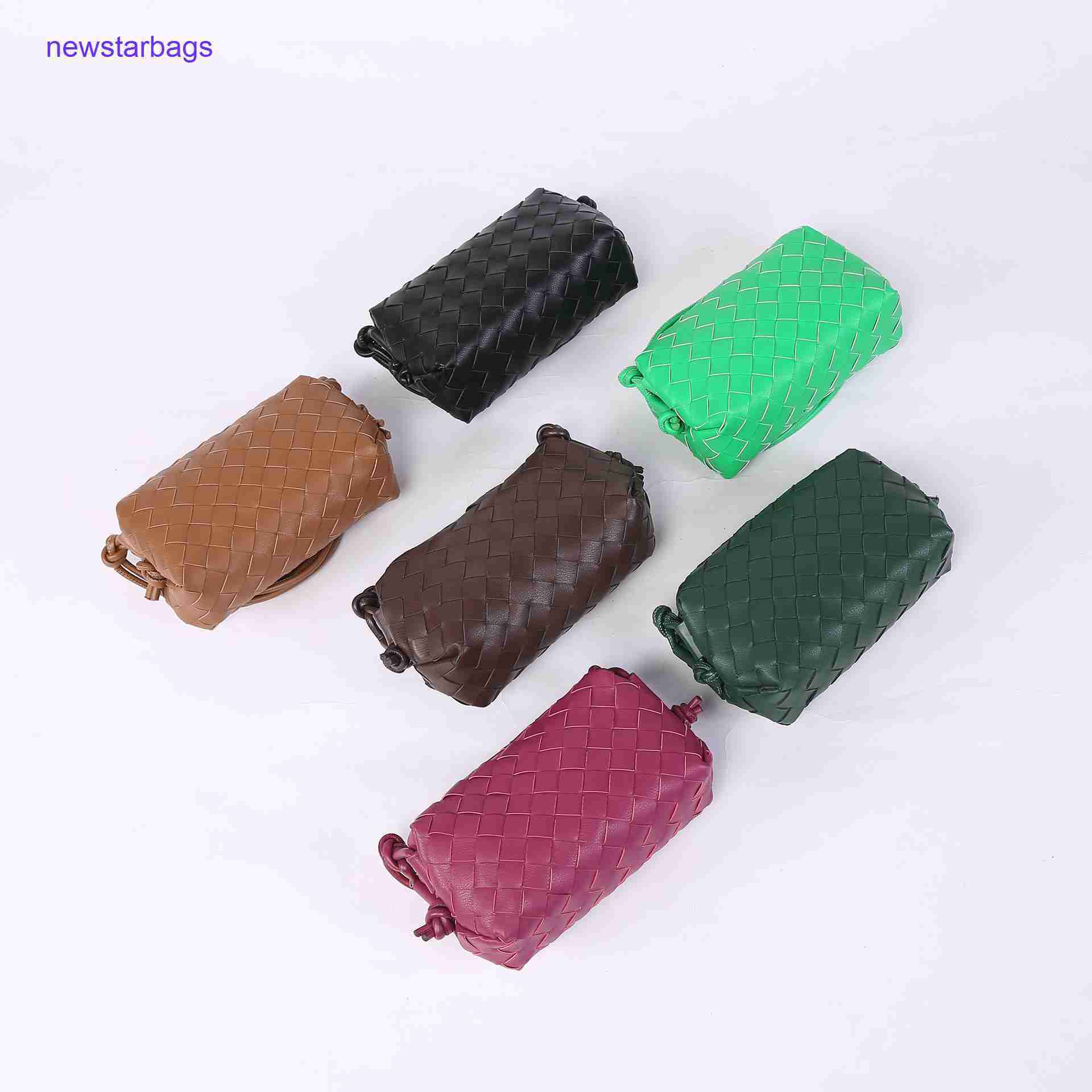 Mini Loop bags for women Bottegs Venets 2023 New Knot Woven Bag Simple Soft Leather Dumpling Fashion Personality One Shoulder Crossbody Women's, Black4
Mini Loop bags for women Bottegs Venets 2023 New Knot Woven Bag Simple Soft Leather Dumpling Fashion Personality One Shoulder Crossbody Women's, Black4