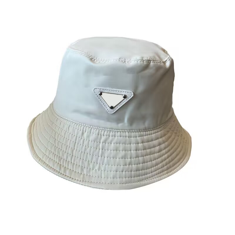 Caps designer bucket hat luxury men womens leisure walking soft material gorras christmas gift standard size with comfortable fabric summer triangle casquette, 1#
Caps designer bucket hat luxury men womens leisure walking soft material gorras christmas gift standard size with comfortable fabric summer triangle casquette, 1#