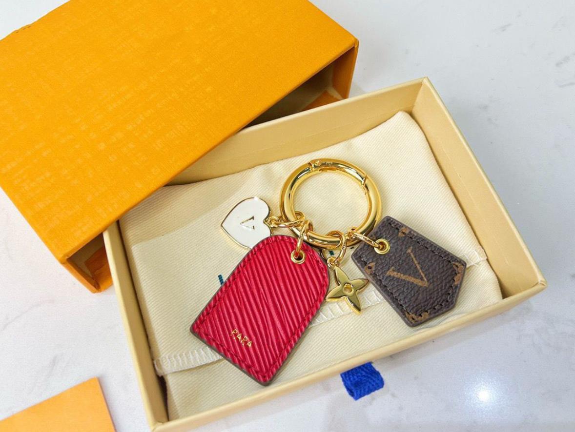 Double-sided design keychain men and women cute high-grade small animal keychain pendant
Double-sided design keychain men and women cute high-grade small animal keychain pendant