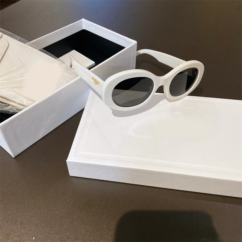 Red glasses designer shades sunglasses luxury womens men polarized lentes de sol smooth fashionable simple retro outdoor sport casual eyeglasses
Red glasses designer shades sunglasses luxury womens men polarized lentes de sol smooth fashionable simple retro outdoor sport casual eyeglasses