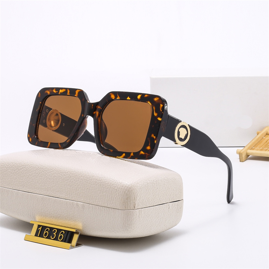 Classic Full Frame Sunglasses for Woman Summer Designers Mens Sun Glasses Biggie Sunglass Womens Luxurys Good Quality Eyewear Hip Hop Eyeglasses Big Head 2023
Classic Full Frame Sunglasses for Woman Summer Designers Mens Sun Glasses Biggie Sunglass Womens Luxurys Good Quality Eyewear Hip Hop Eyeglasses Big Head 2023