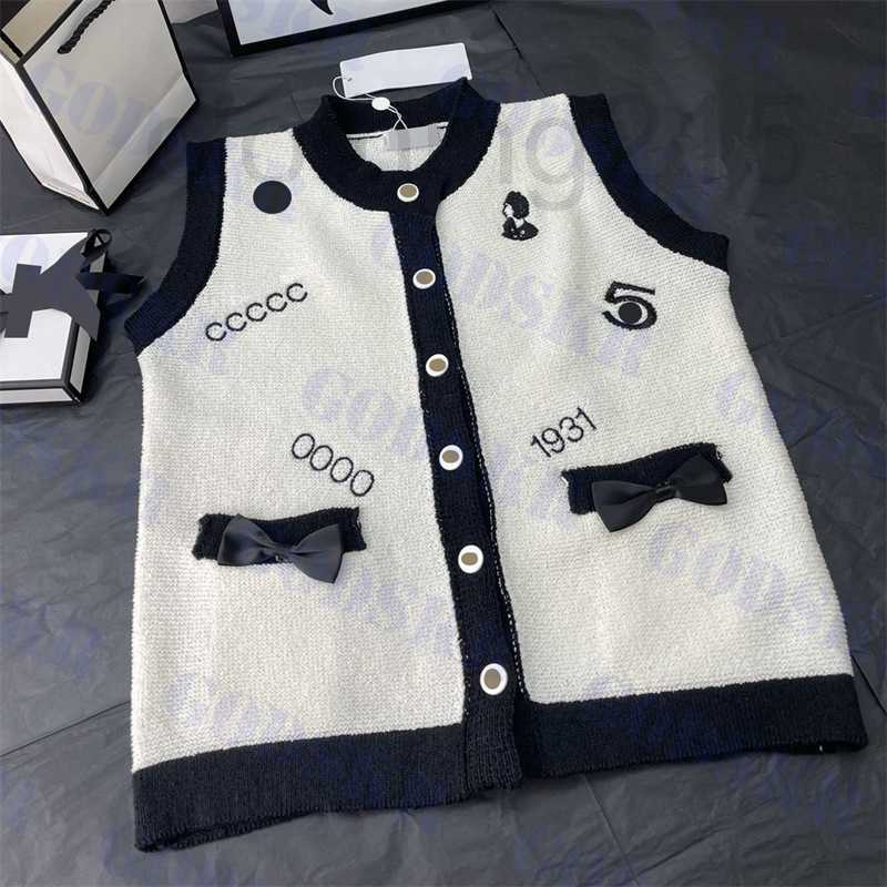 Women's Tanks & Camis Designer Knitted Tank Top Vest s Tops Textile Embroidered Vests Coat Classic White Jacket Clothing PBV4, Please contact me real pictures
Women's Tanks & Camis Designer Knitted Tank Top Vest s Tops Textile Embroidered Vests Coat Classic White Jacket Clothing PBV4, Please contact me real pictures