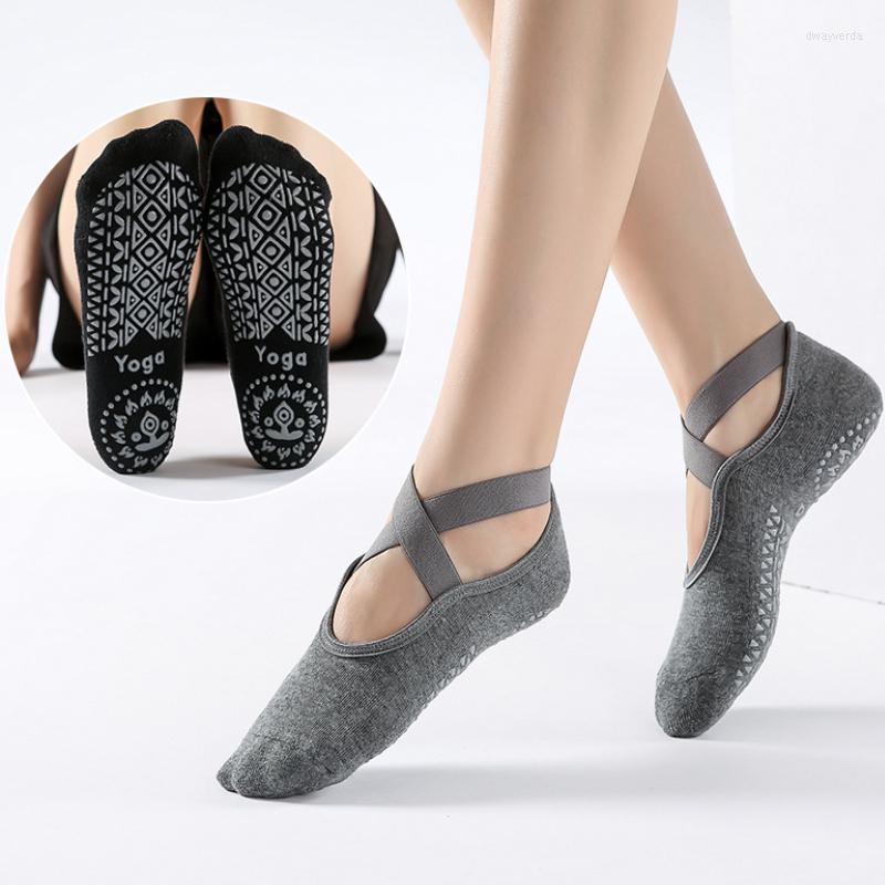Athletic Socks Female Cotton Yoga Anti-slip Dotted Towel Cross With Straps Backless Women Dance Ballet Sports Floor, Type a red
Athletic Socks Female Cotton Yoga Anti-slip Dotted Towel Cross With Straps Backless Women Dance Ballet Sports Floor, Type a red