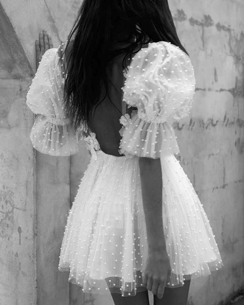 Party Dresses Short Wedding Dresses Plunging V-Neck Half Sleeves Pearls Flowers Mini Bride Dresses Sexy Backless Illusion Formal Wedding Gowns 230217