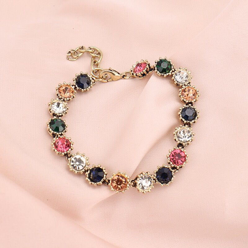 Luxurious jewelry for woman diamond bracelet mother s day classical temperamental couples crystal gold color letter romantic ins heart flower bracelets E23
Luxurious jewelry for woman diamond bracelet mother s day classical temperamental couples crystal gold color letter romantic ins heart flower bracelets E23