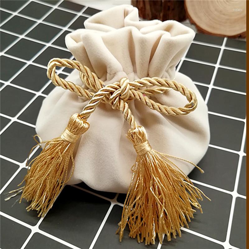 Jewelry Pouches 6pcs/lot 12 17cm Velvet Beige Color Bags With Tassel Wedding Candy Pouch Large Gift Bag
Jewelry Pouches 6pcs/lot 12 17cm Velvet Beige Color Bags With Tassel Wedding Candy Pouch Large Gift Bag
