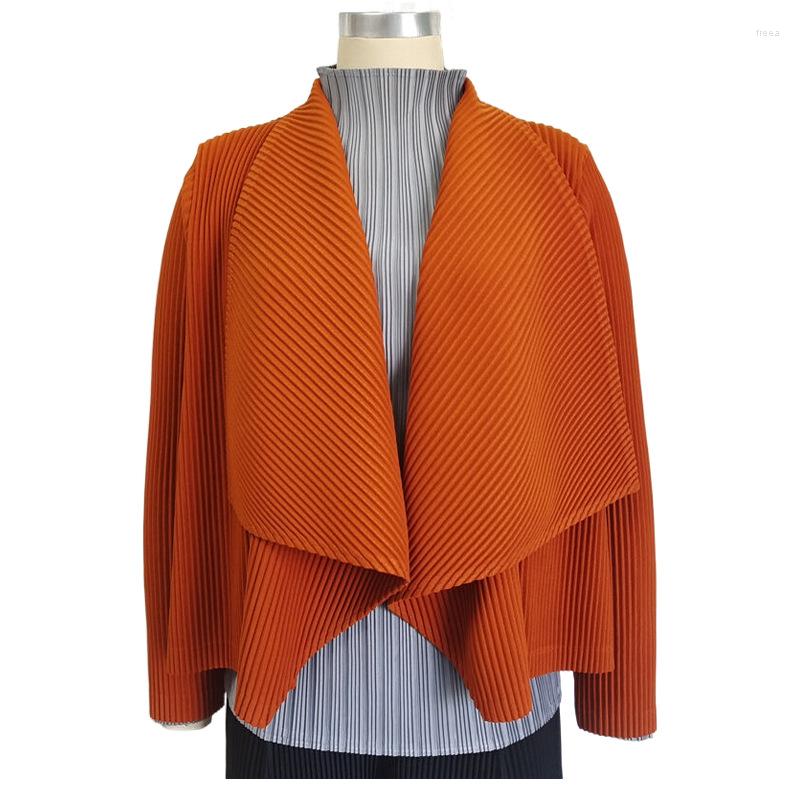 Women's Jackets The Women's Padded Jacket For Autumn/winter 2023Miyak Fold Fashion Loose Large Size Simple Temperament Irregular, Black
Women's Jackets The Women's Padded Jacket For Autumn/winter 2023Miyak Fold Fashion Loose Large Size Simple Temperament Irregular, Black