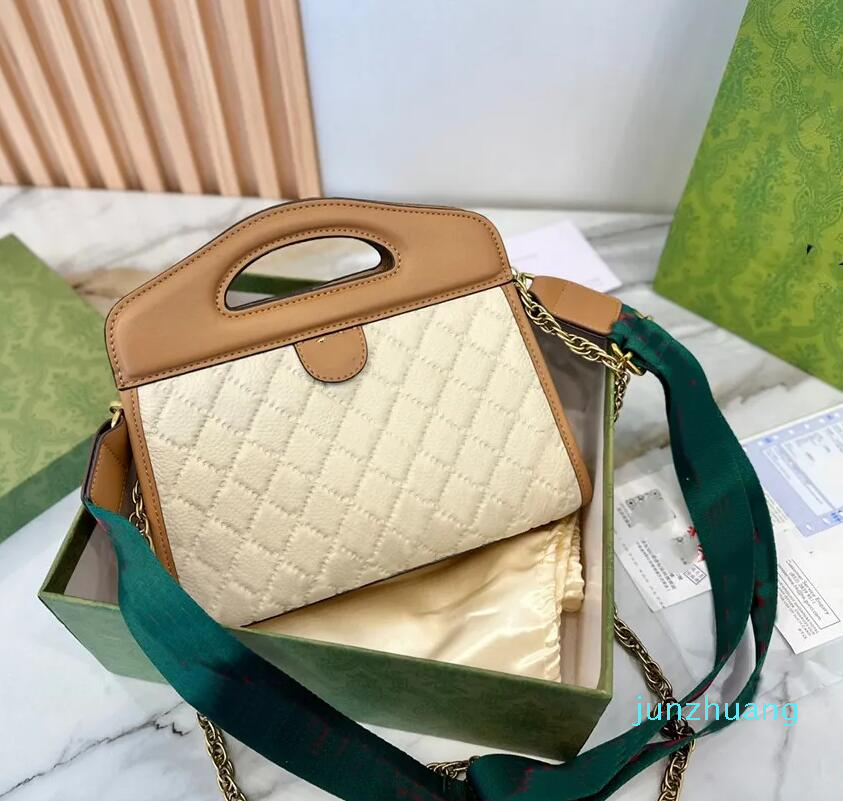 Luxury women's shoulder bag designer embossed handbag leather messenger purse 8821, Beige
Luxury women's shoulder bag designer embossed handbag leather messenger purse 8821, Beige