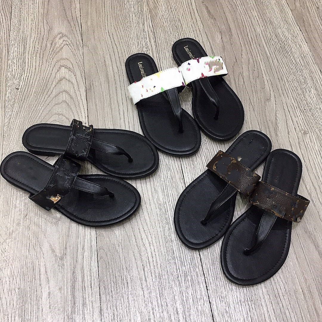 luxury Designer Women flat mule monograms old flower thong sandal slippers Sandals LOCK IT FLAT Outdoor beach Slipper Summer Ladies Beach Flip Flops plus size, Do not choose;other color;contact me
luxury Designer Women flat mule monograms old flower thong sandal slippers Sandals LOCK IT FLAT Outdoor beach Slipper Summer Ladies Beach Flip Flops plus size, Do not choose;other color;contact me