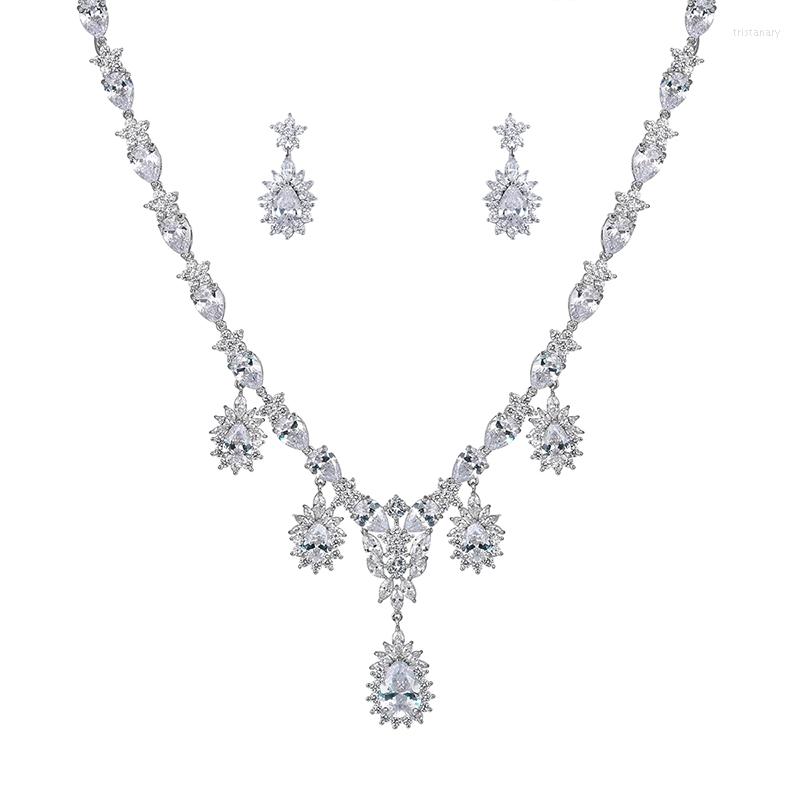 Necklace Earrings Set Luxury Teardrop Cubic Zirconia CZ Crystal And Earring Wedding Bridal Jewelry, Picture shown
Necklace Earrings Set Luxury Teardrop Cubic Zirconia CZ Crystal And Earring Wedding Bridal Jewelry, Picture shown