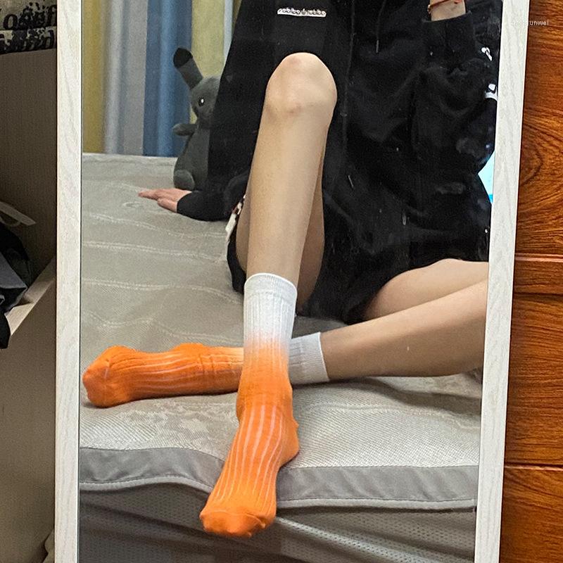 Women Socks Tie Dye Gradient Unisex Dyeing Color Cotton Simple Sports Hip Hop Skateboard Basketball Running Fashion Street
Women Socks Tie Dye Gradient Unisex Dyeing Color Cotton Simple Sports Hip Hop Skateboard Basketball Running Fashion Street