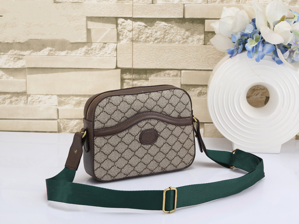 CC Men Ophidia shoulder Crossbody bag Postman bagss man briefcase leather Luxurys Designer handbag tote Messenger bags louiseitys Satchel hand bag wallet
CC Men Ophidia shoulder Crossbody bag Postman bagss man briefcase leather Luxurys Designer handbag tote Messenger bags louiseitys Satchel hand bag wallet