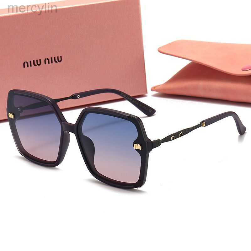 Designer Sunglasses Miui Fashion Trend Men's And Women's Large-frame Sunglasses Tourist Street Photo Anti-glare Sunglasses Grey
Designer Sunglasses Miui Fashion Trend Men's And Women's Large-frame Sunglasses Tourist Street Photo Anti-glare Sunglasses Grey