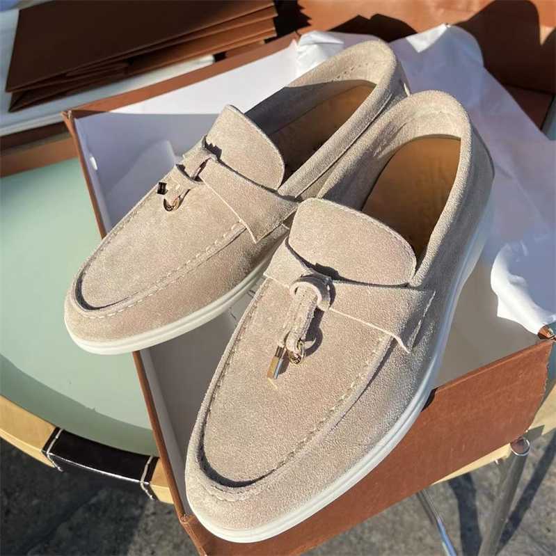 Italy Original Designer Shoes Rolopiana Spring New Cowhide Pea Versatile Casual Leather Women's Large Men's LP Lefu, Black
Italy Original Designer Shoes Rolopiana Spring New Cowhide Pea Versatile Casual Leather Women's Large Men's LP Lefu, Black