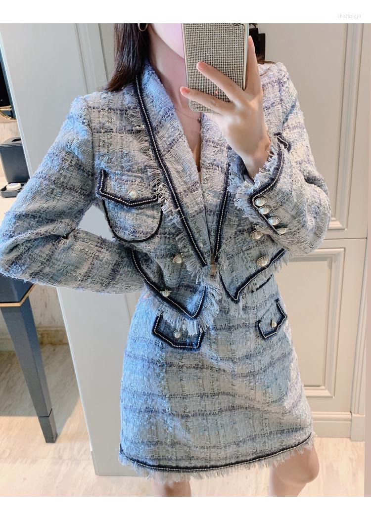 Women' Jackets 2023 Spring Design Fashion Women' Turn Down Collar Blue Plaid Tweed Short Jacket And A-line Skirt Twinset Dress Suit
Women' Jackets 2023 Spring Design Fashion Women' Turn Down Collar Blue Plaid Tweed Short Jacket And A-line Skirt Twinset Dress Suit